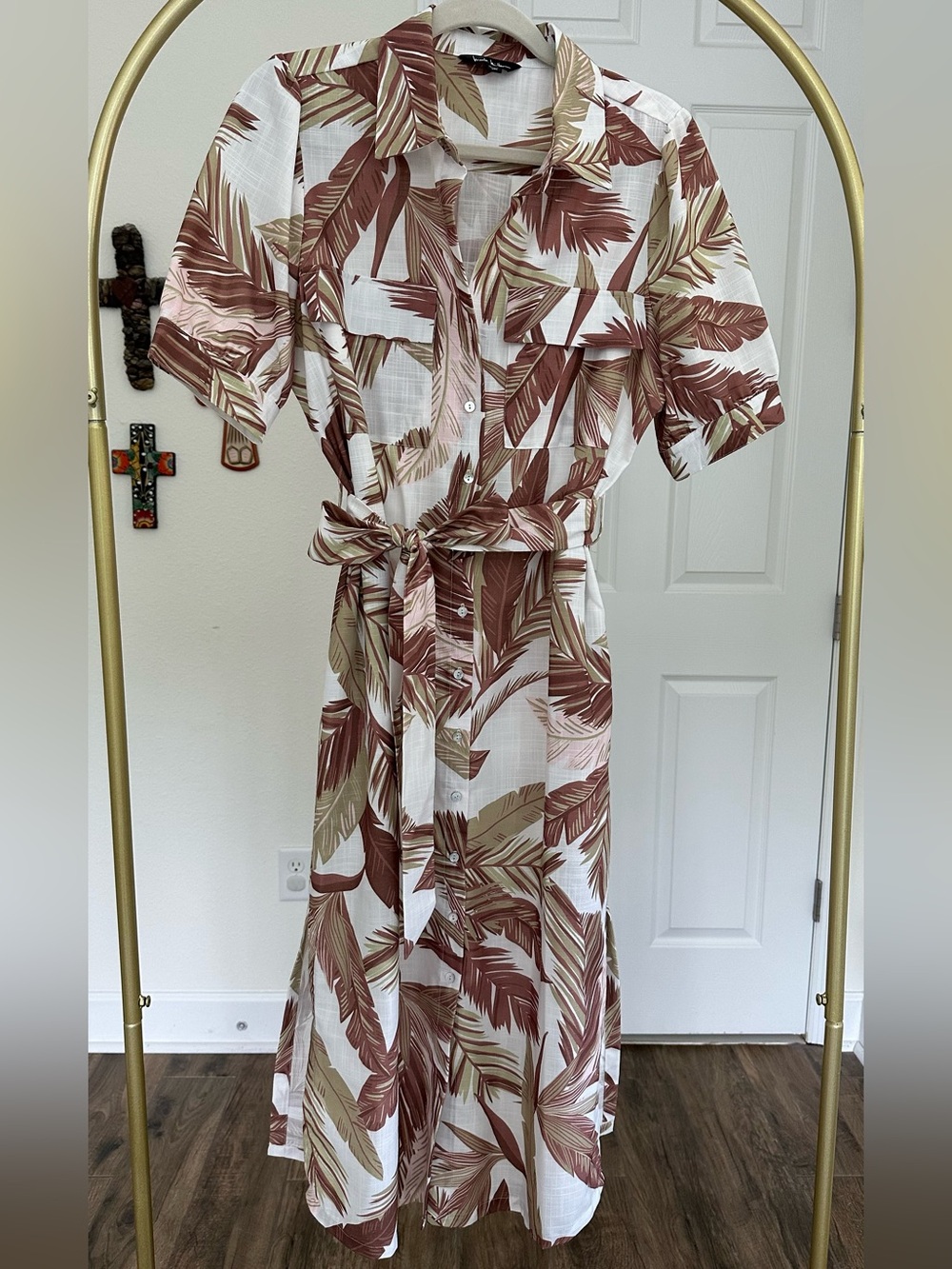Nicole Miller Brown & Cream Tropical Leaf Maxi Shirt Dress